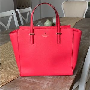 Kate Spade Cameron Street Large Tote, in great condition,color is more cranberry